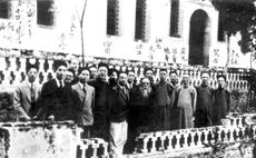 竺可桢与浙大师生在泰和（历史照片，抗战西迁时期）